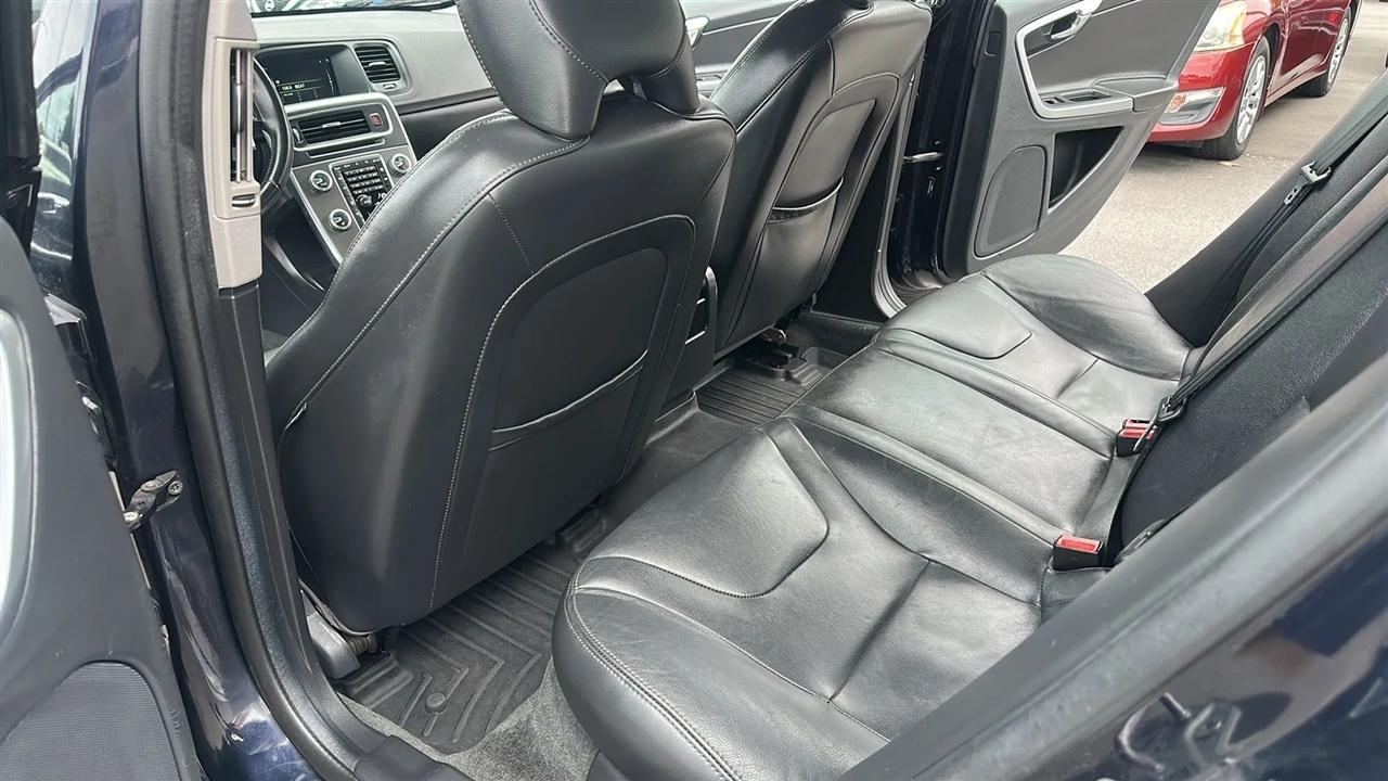 Volvo S60 4dr Sdn T5 Premier AWD 2016