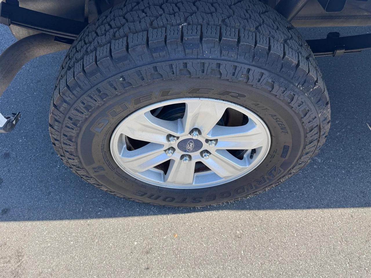 Ford F-150 Lariat 2WD SuperCab 8' Box 2017