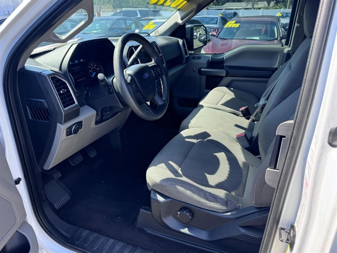 Ford F-150 Lariat 2WD SuperCab 8' Box 2017