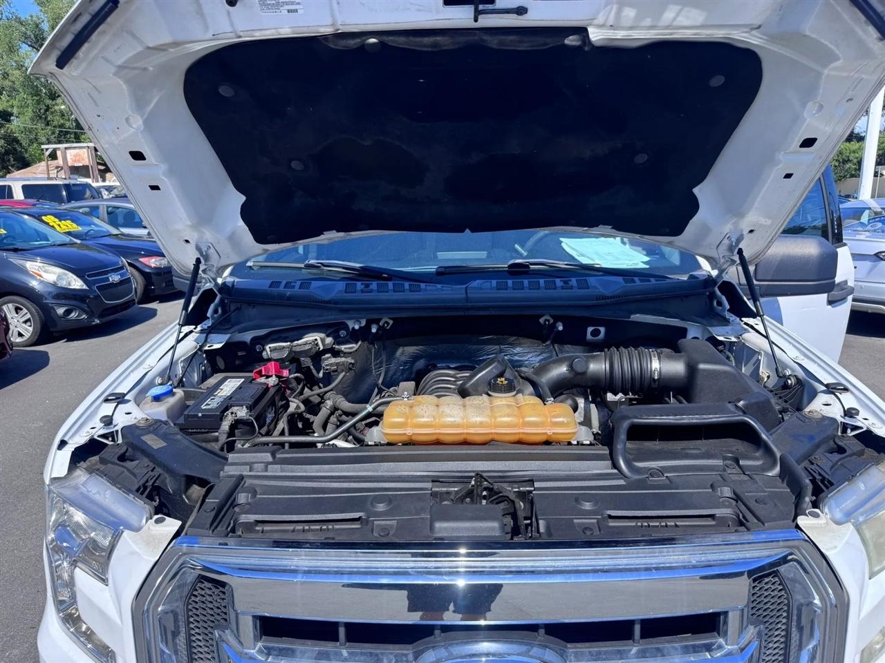 Ford F-150 Lariat 2WD SuperCab 8' Box 2017