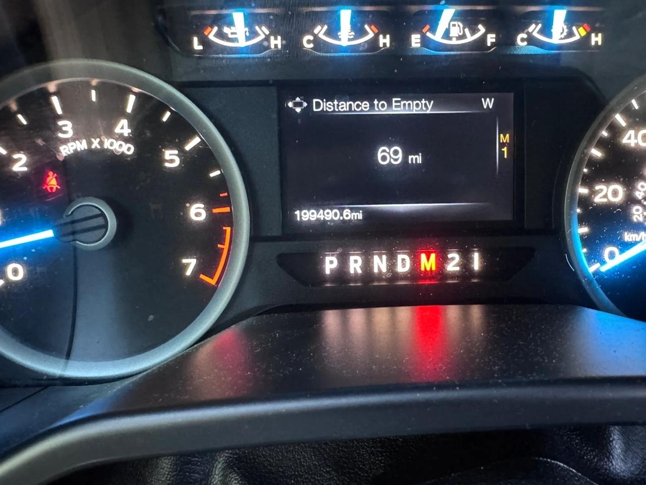 Ford F-150 Lariat 2WD SuperCab 8' Box 2017