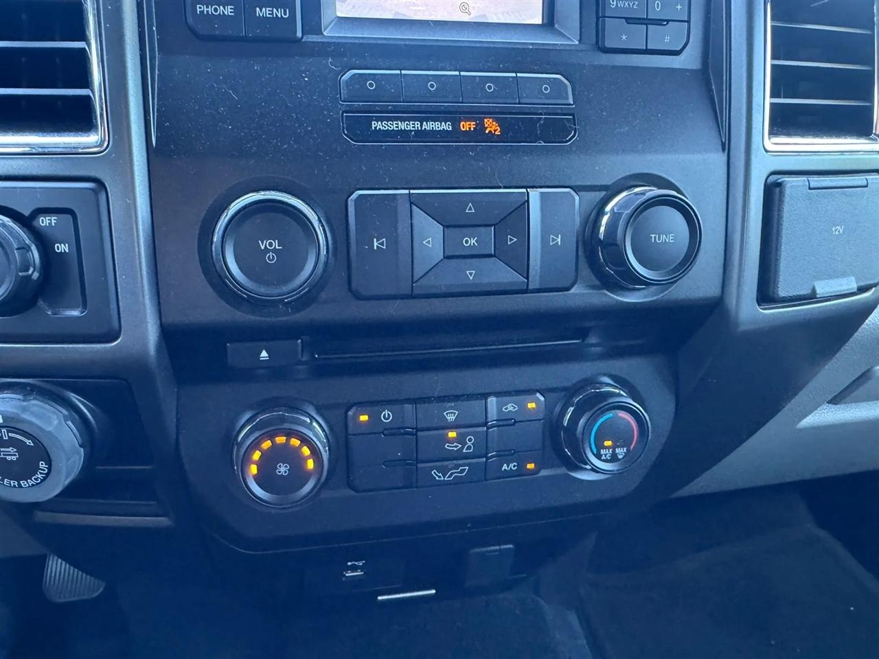Ford F-150 Lariat 2WD SuperCab 8' Box 2017