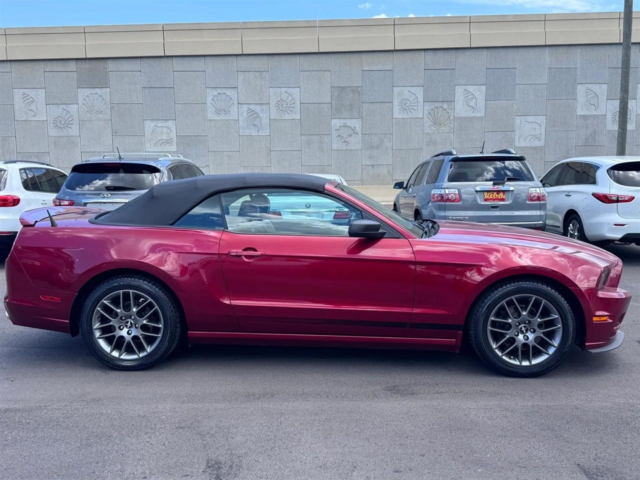Ford Mustang 2dr Conv V6 2014
