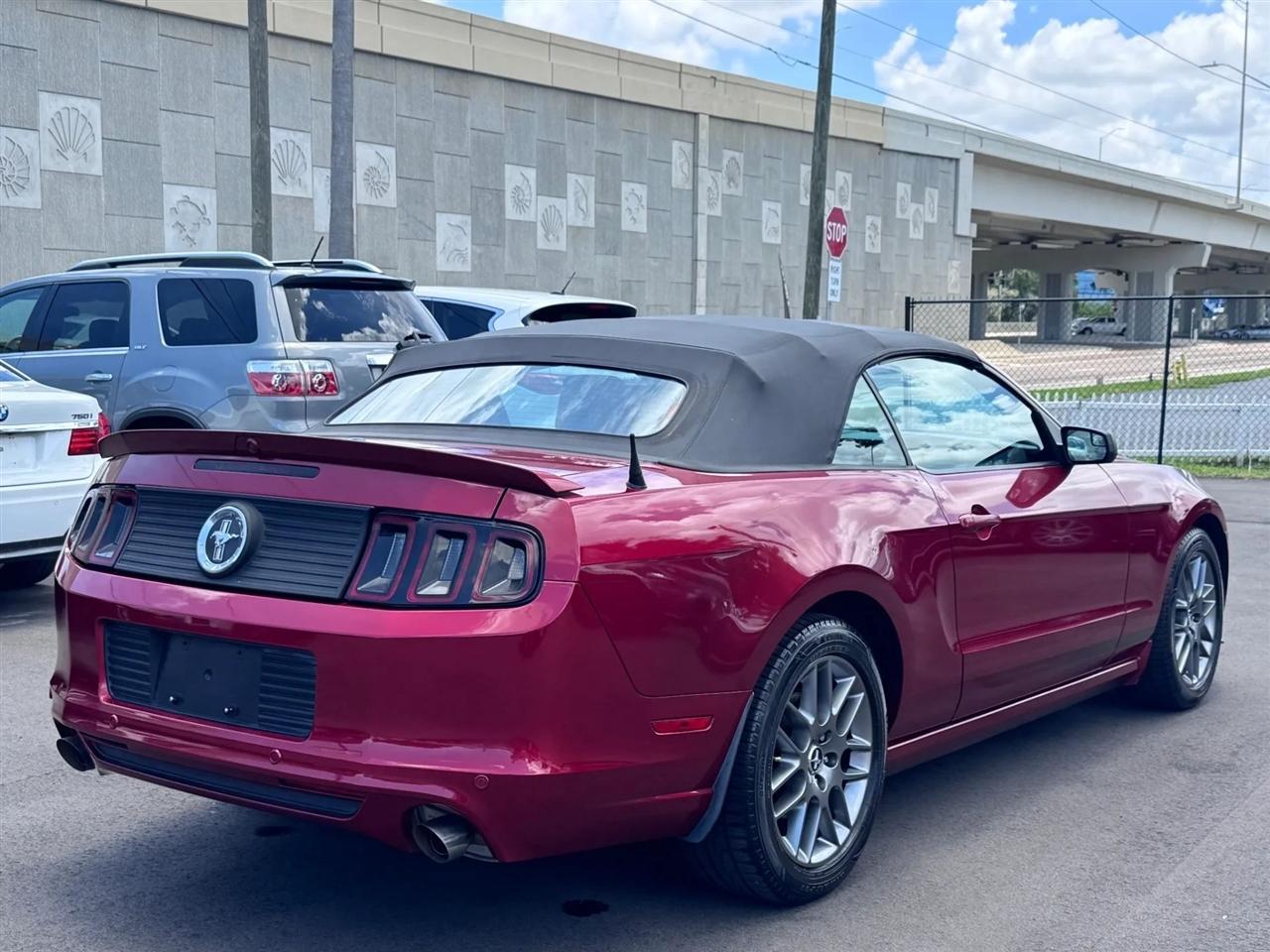 Ford Mustang 2dr Conv V6 2014