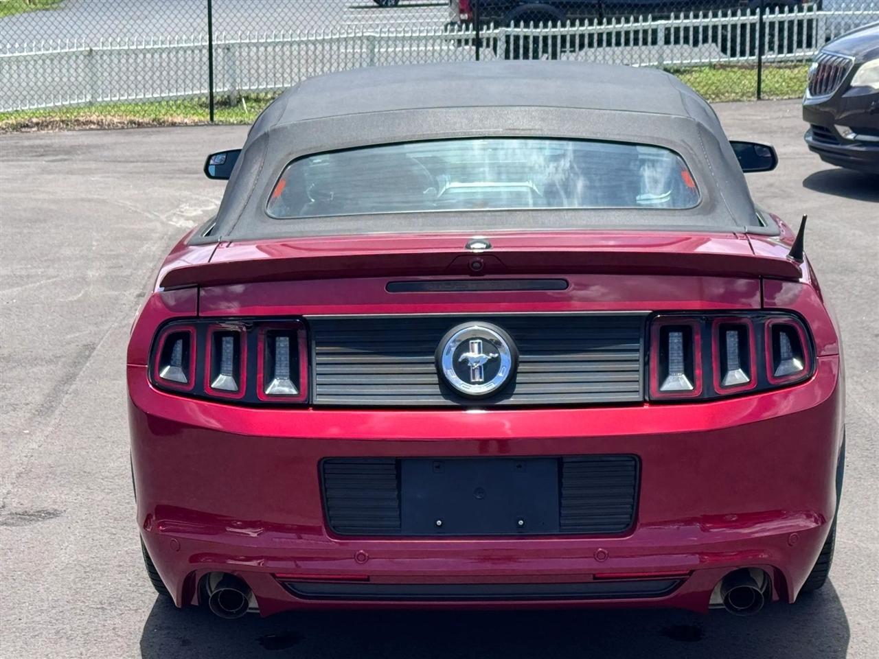 Ford Mustang 2dr Conv V6 2014