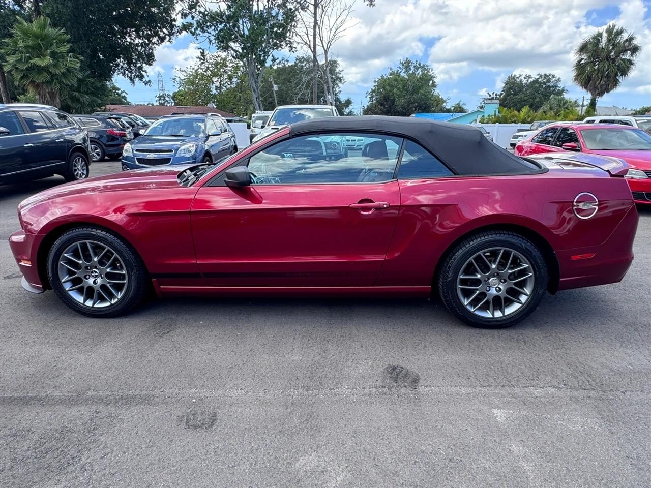 Ford Mustang 2dr Conv V6 2014