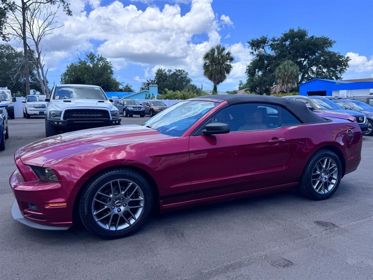 Ford Mustang 2dr Conv V6 2014