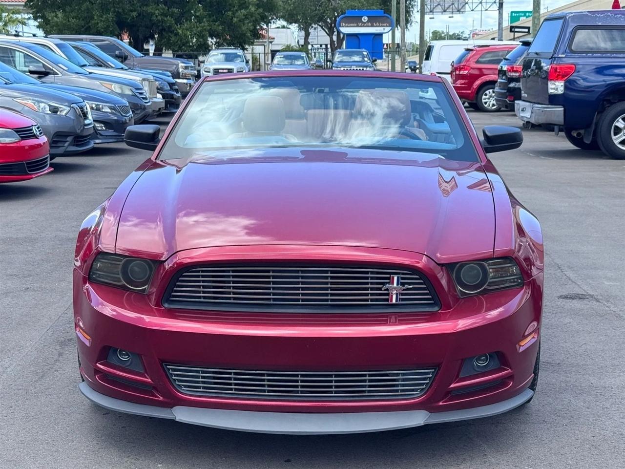 Ford Mustang 2dr Conv V6 2014
