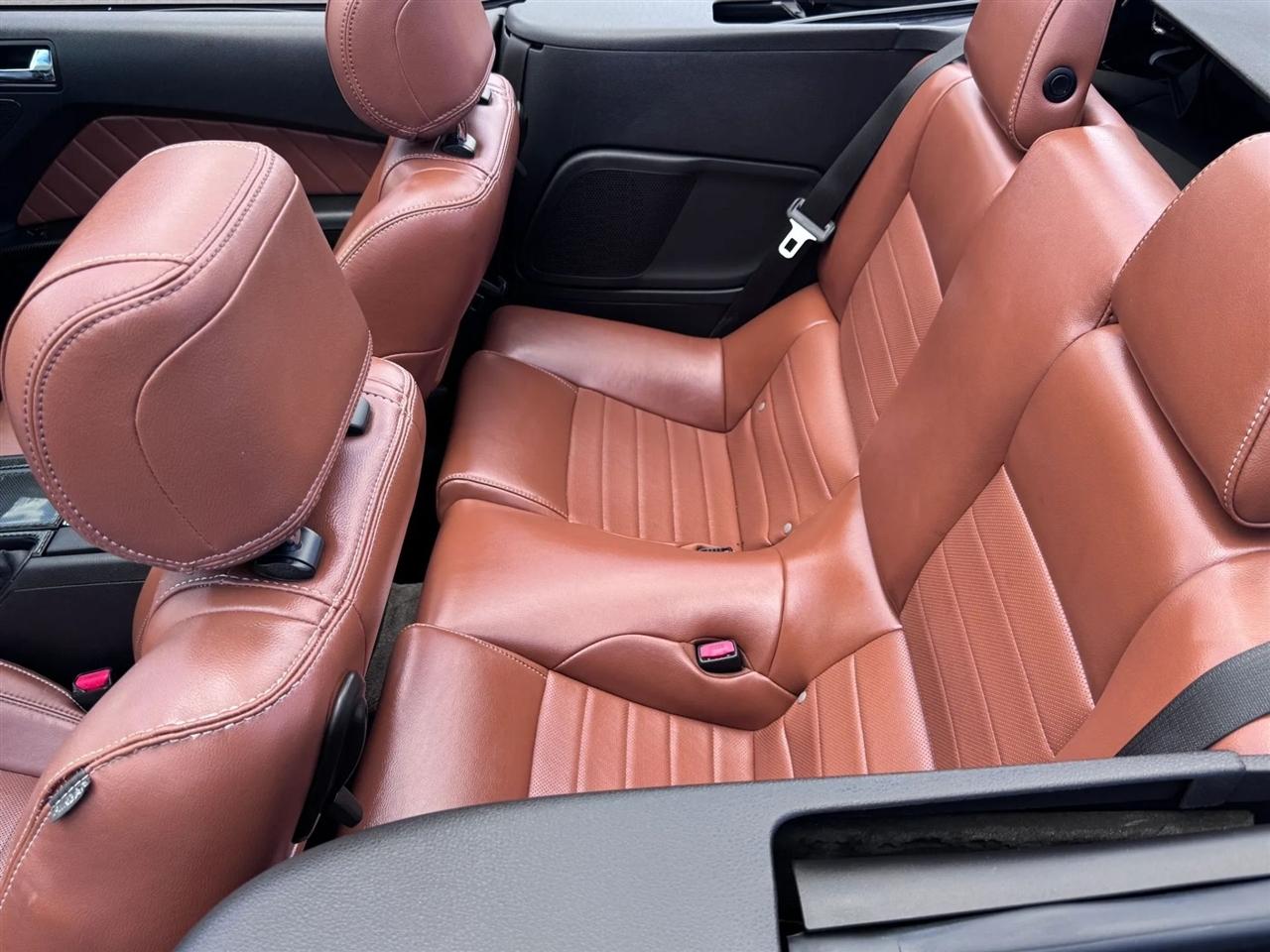 Ford Mustang 2dr Conv V6 2014