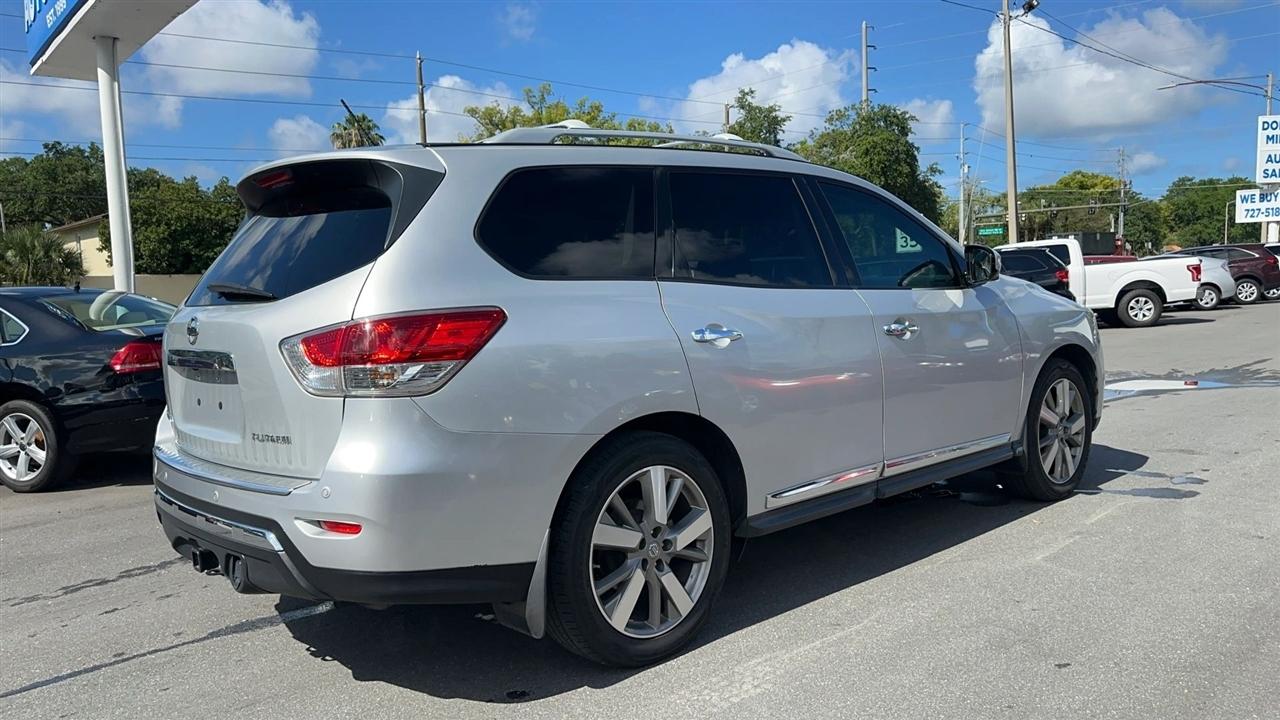 Nissan Pathfinder 2WD 4dr Platinum 2015