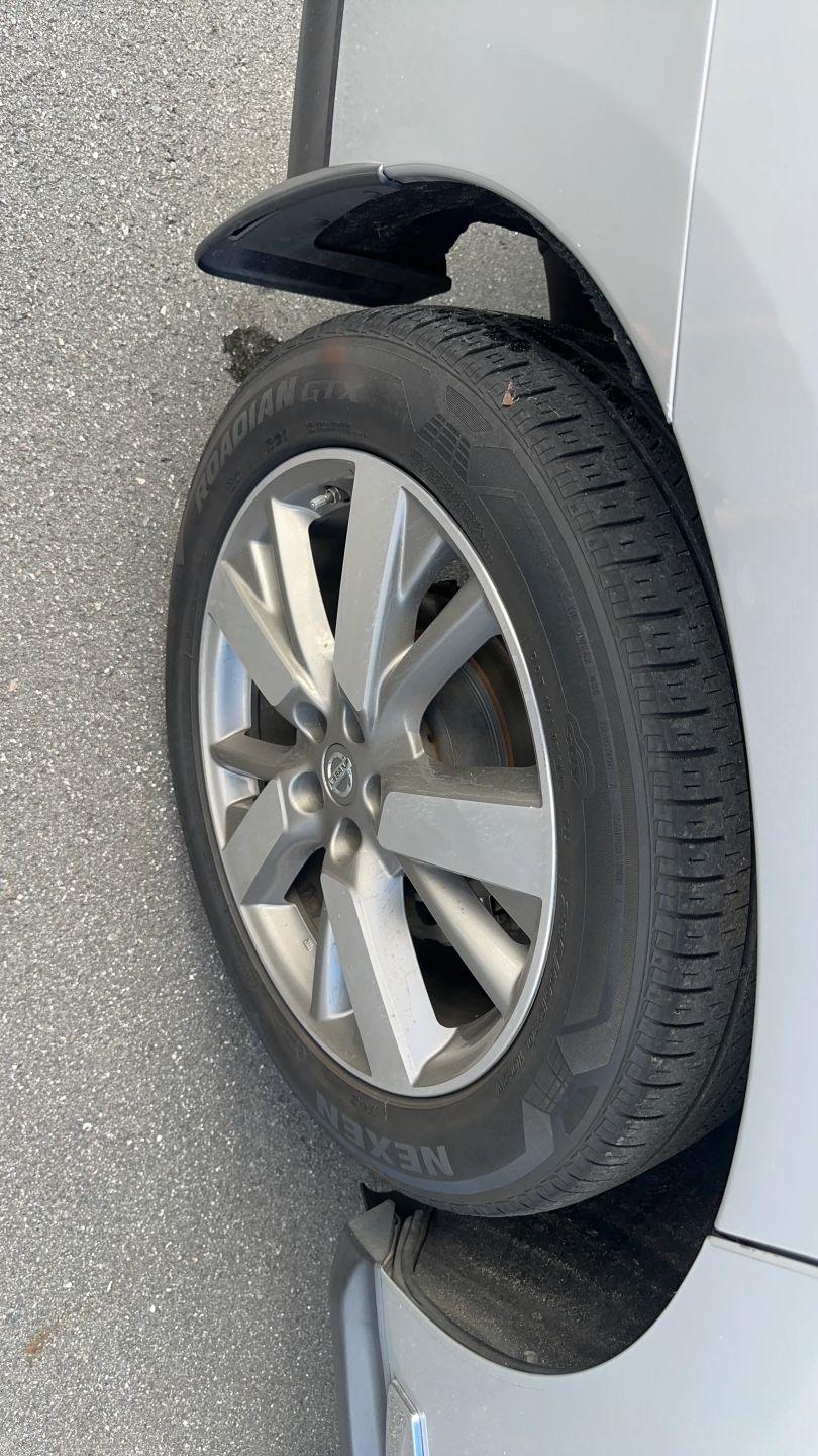 Nissan Pathfinder 2WD 4dr Platinum 2015