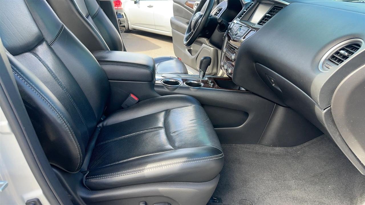 Nissan Pathfinder 2WD 4dr Platinum 2015