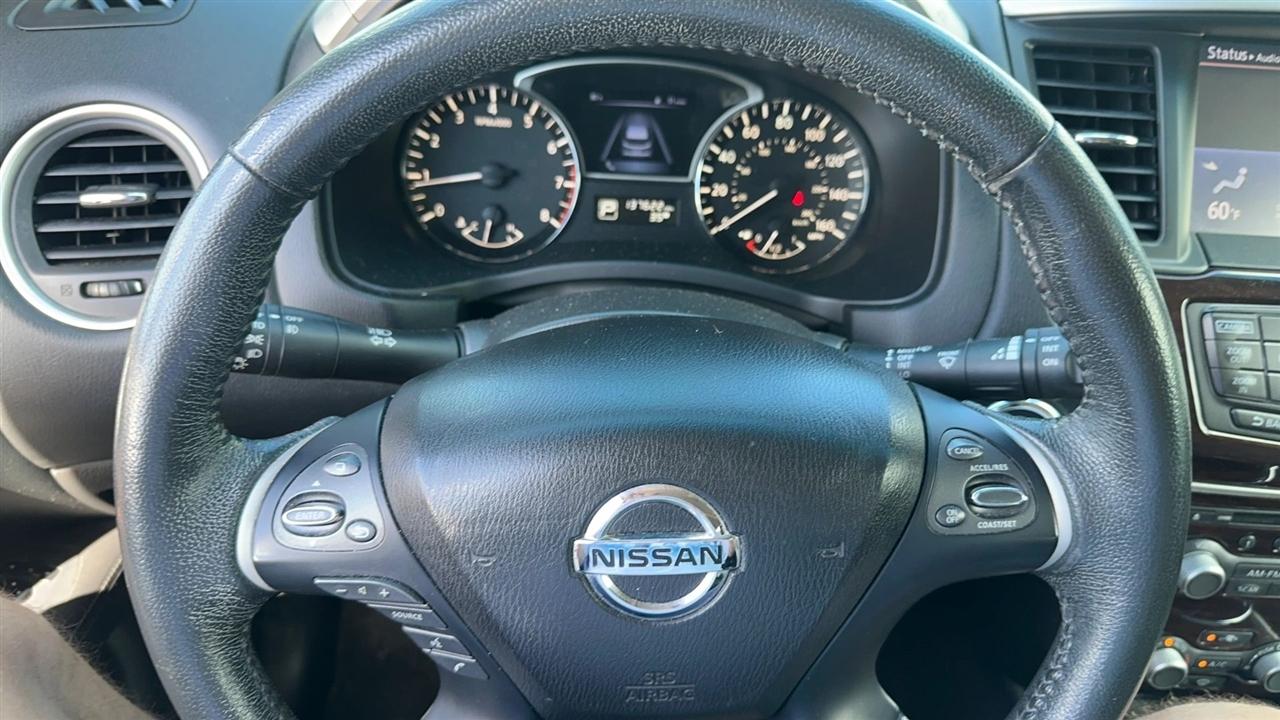 Nissan Pathfinder 2WD 4dr Platinum 2015