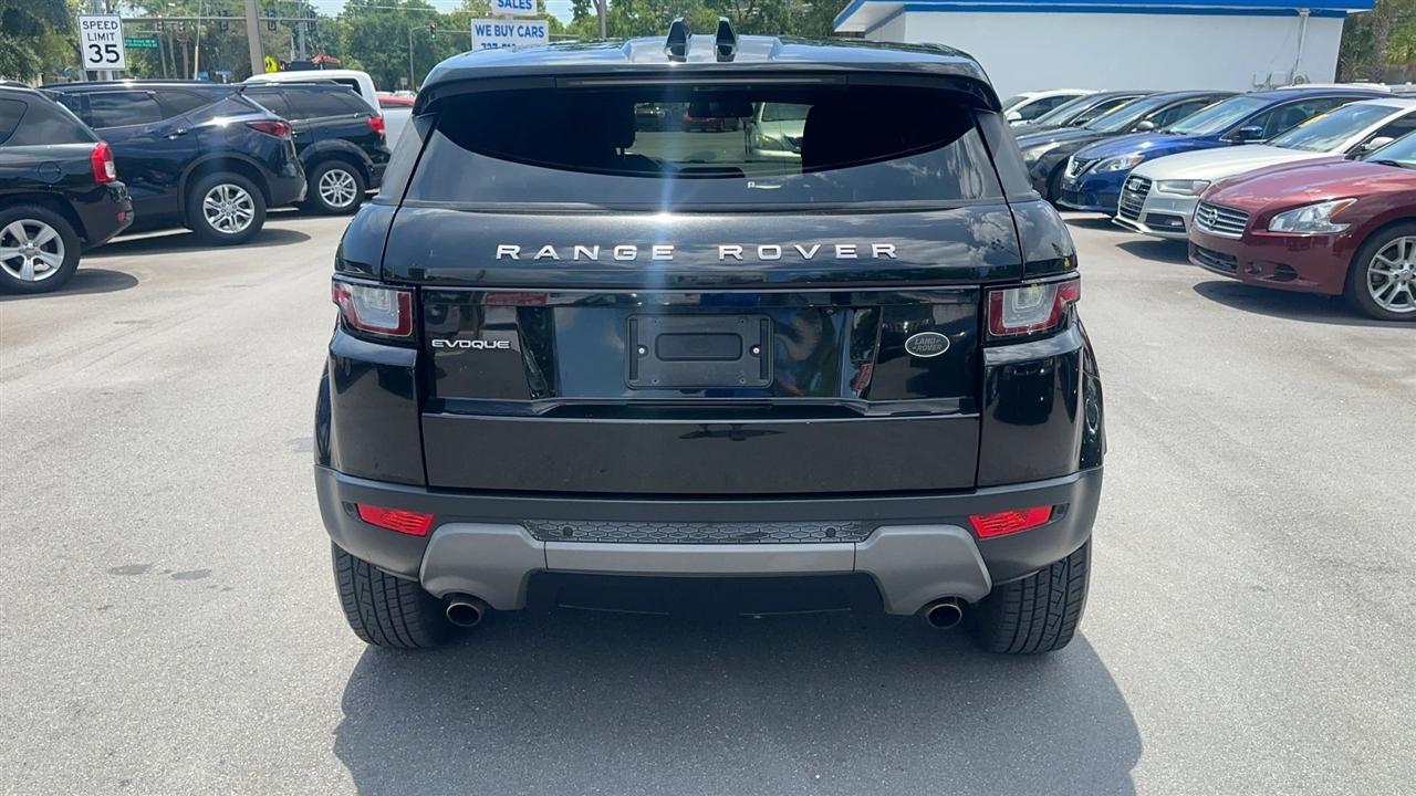 Land Rover Range Rover Evoque 5 Door SE 2017