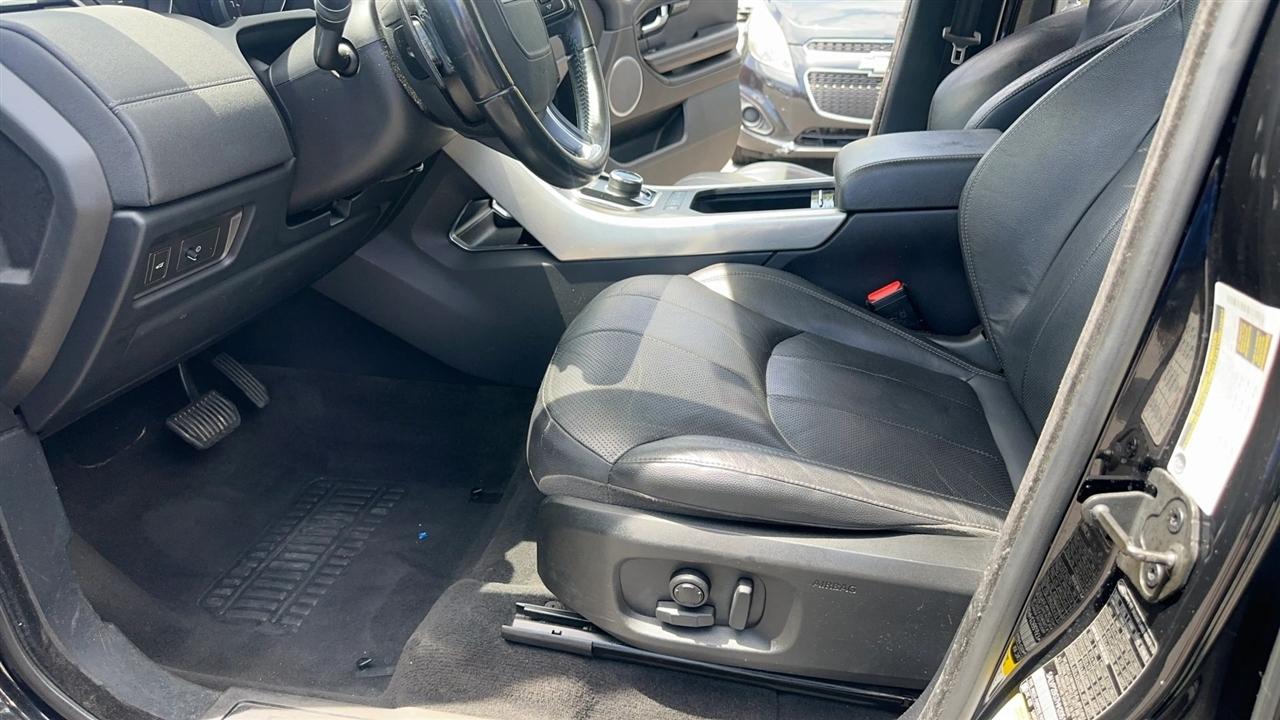 Land Rover Range Rover Evoque 5 Door SE 2017