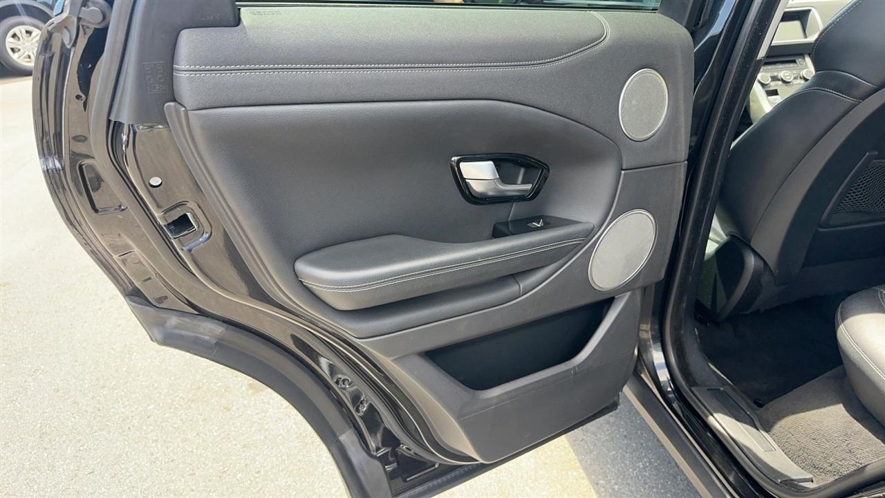 Land Rover Range Rover Evoque 5 Door SE 2017