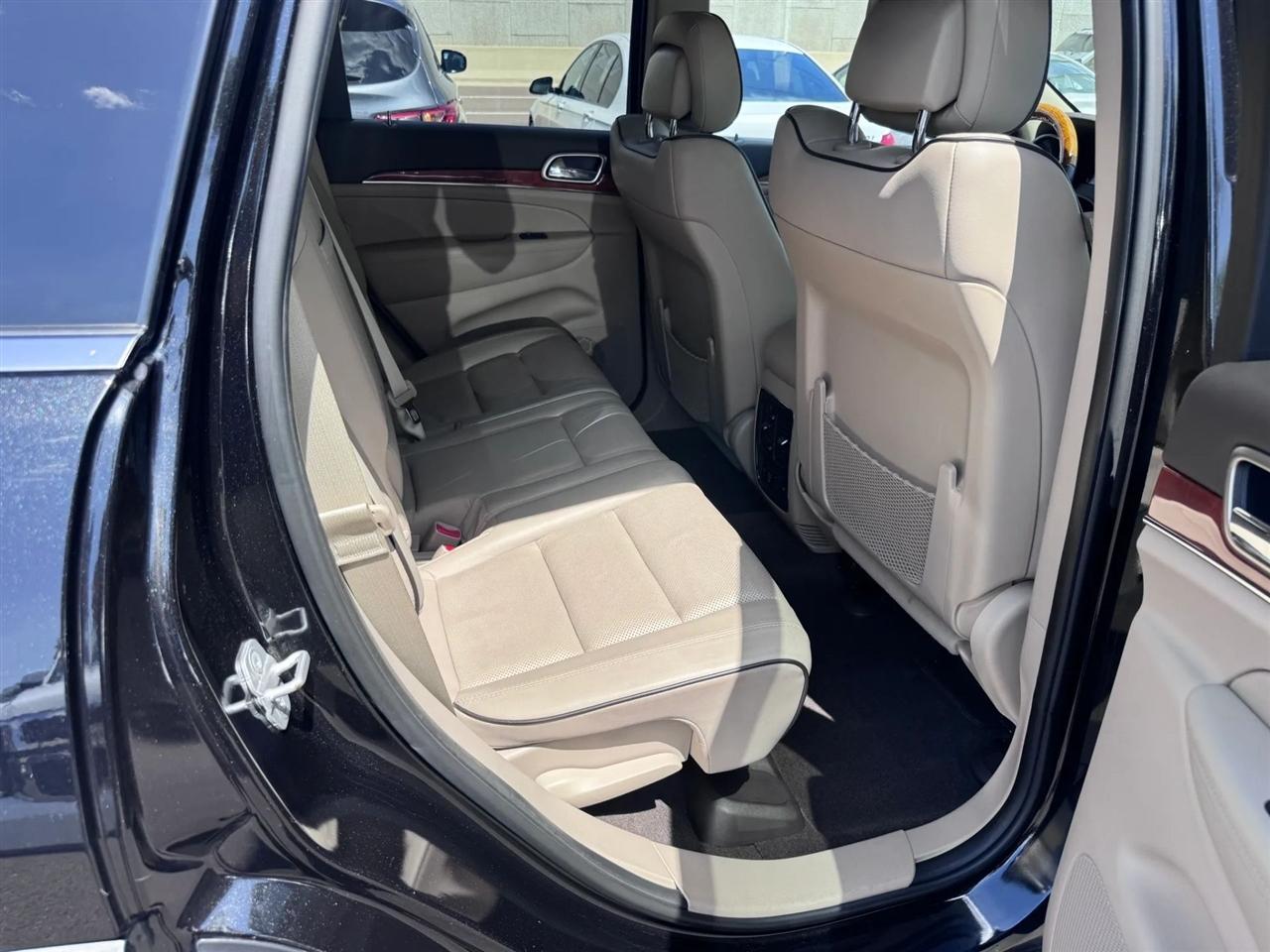 Jeep Grand Cherokee RWD 4dr Overland 2013