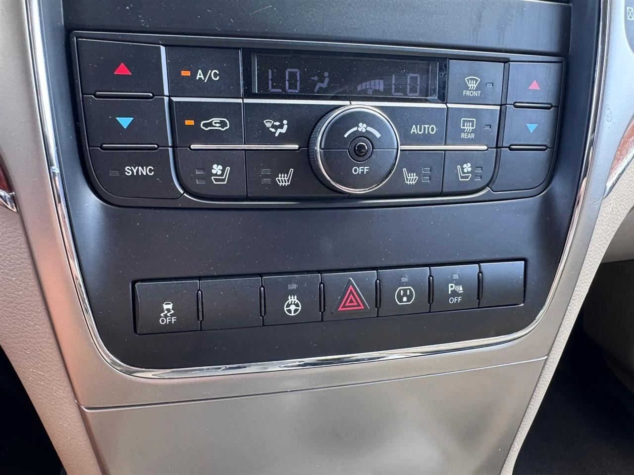 Jeep Grand Cherokee RWD 4dr Overland 2013