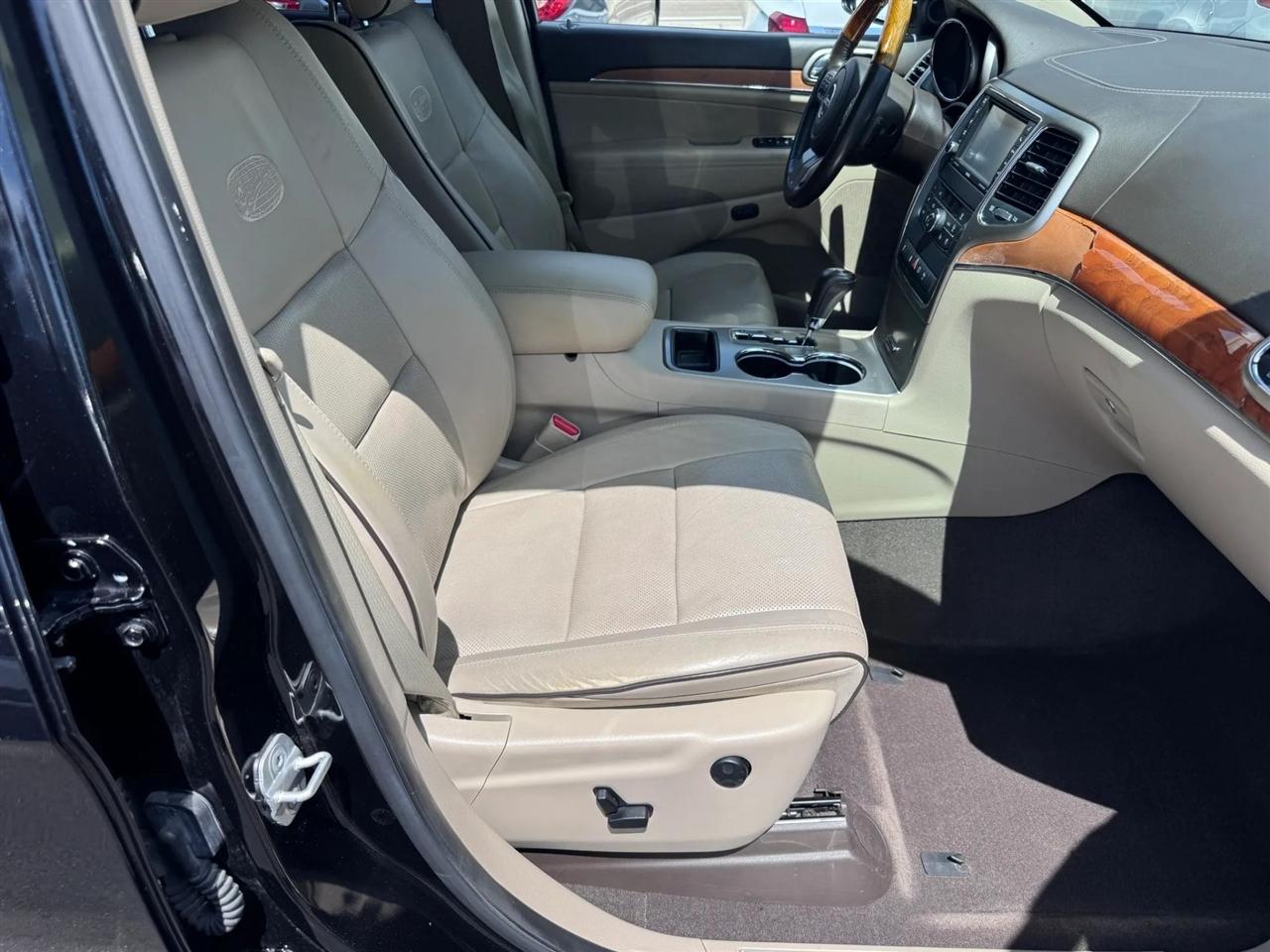 Jeep Grand Cherokee RWD 4dr Overland 2013