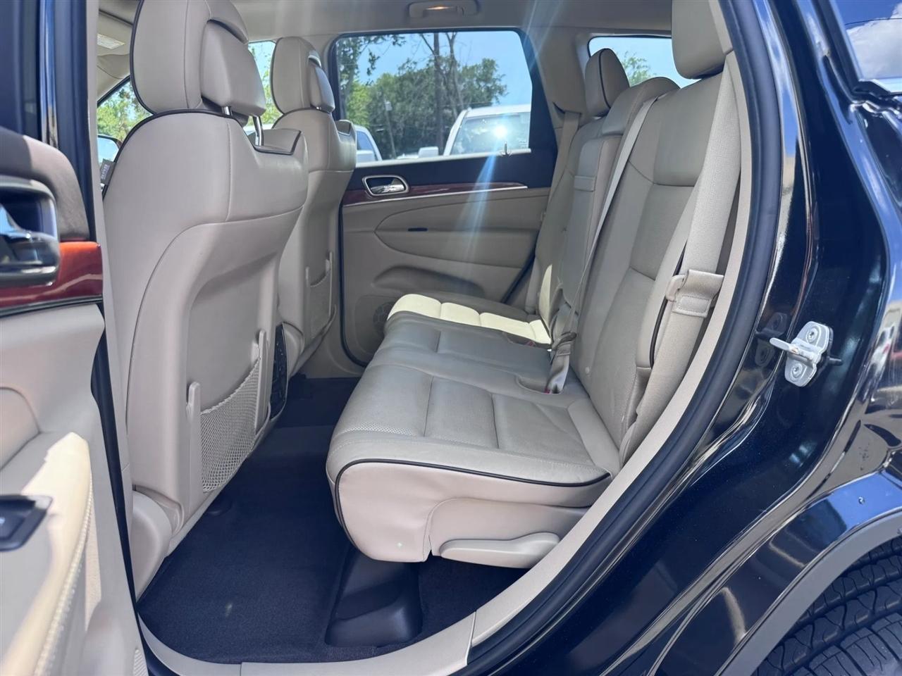 Jeep Grand Cherokee RWD 4dr Overland 2013