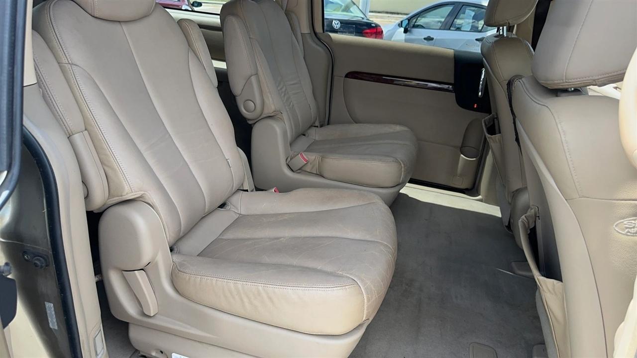 Hyundai Entourage 4dr Wgn Limited 2007