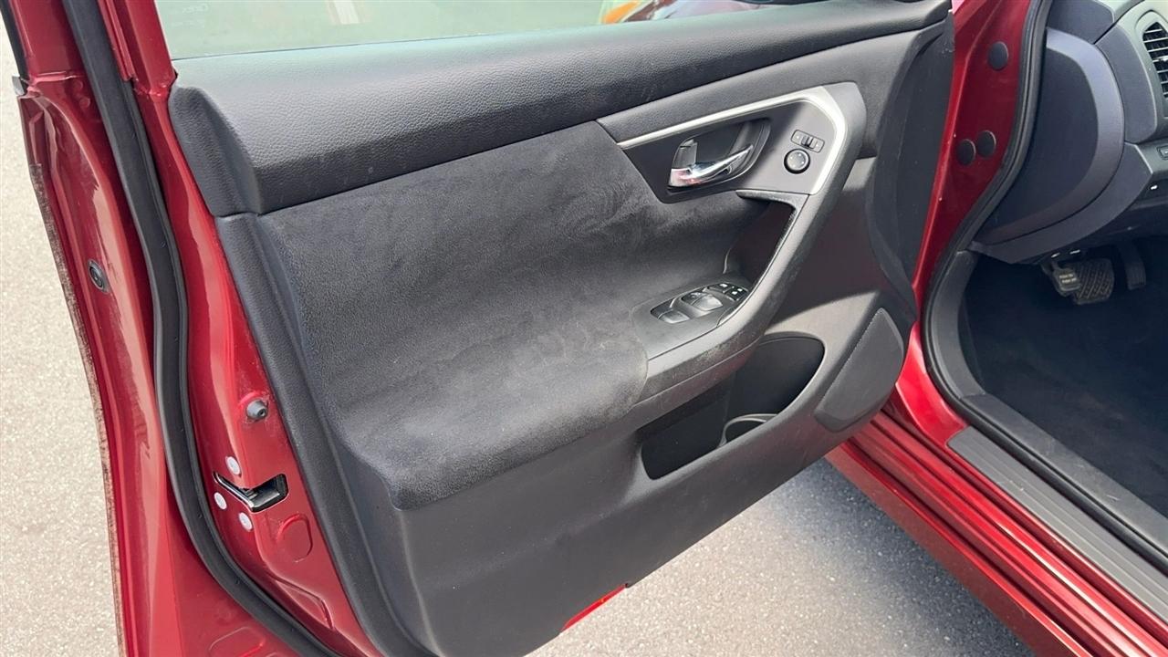 Nissan Altima 4dr Sdn I4 2.5 S 2015