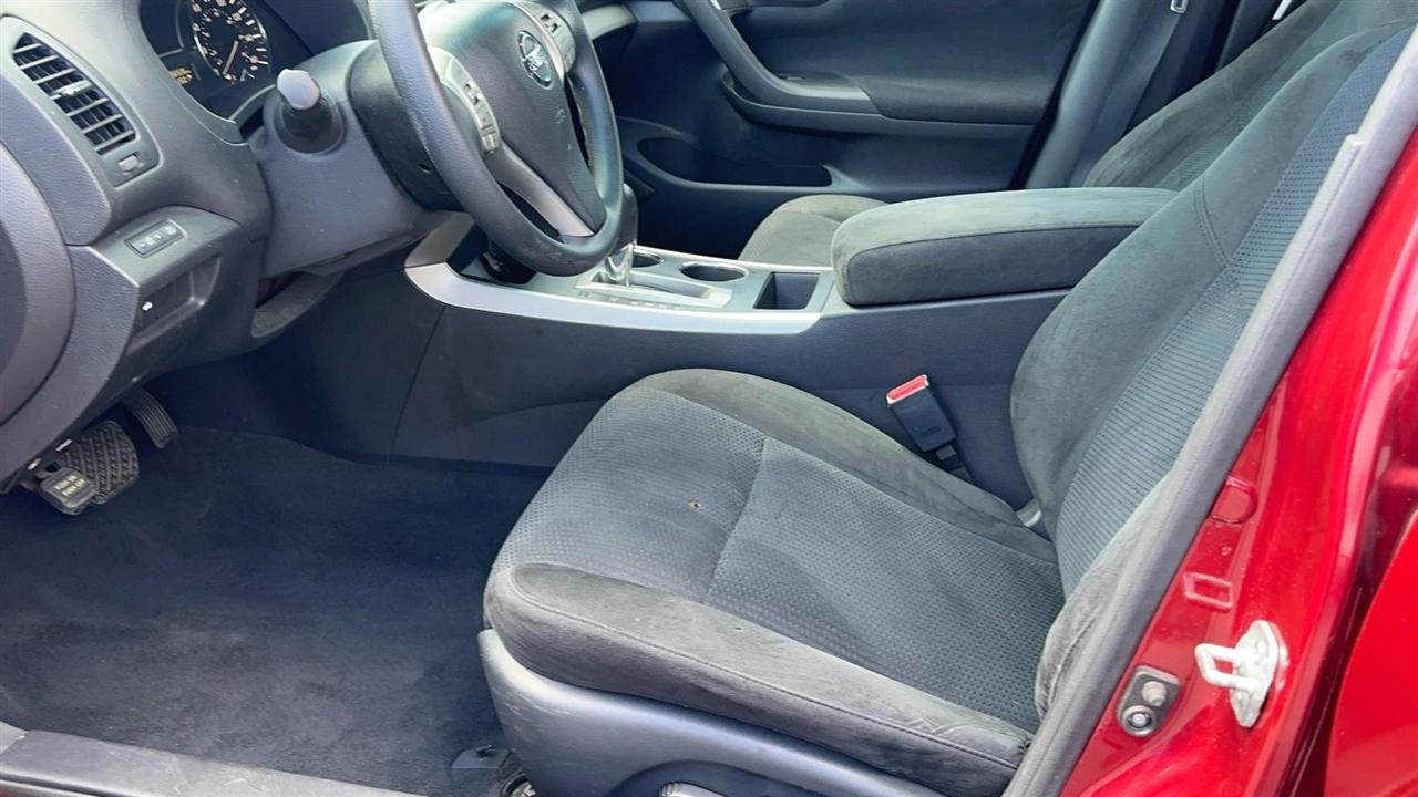 Nissan Altima 4dr Sdn I4 2.5 S 2015
