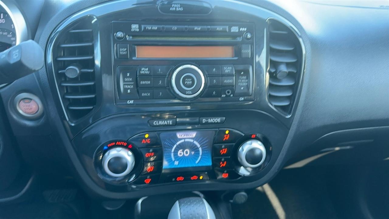 Nissan Juke 5dr Wgn CVT SV AWD 2013
