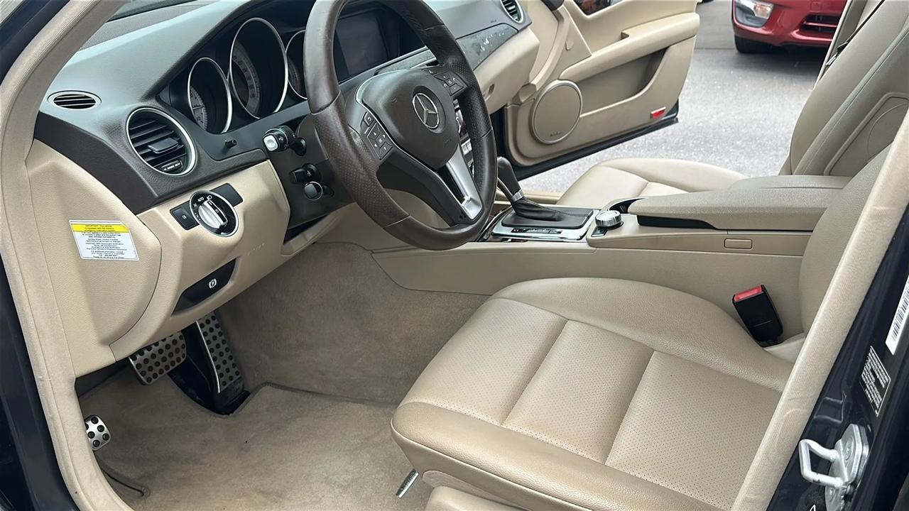 Mercedes-Benz C-Class 4dr Sdn C 300 Sport 4MATIC 2013