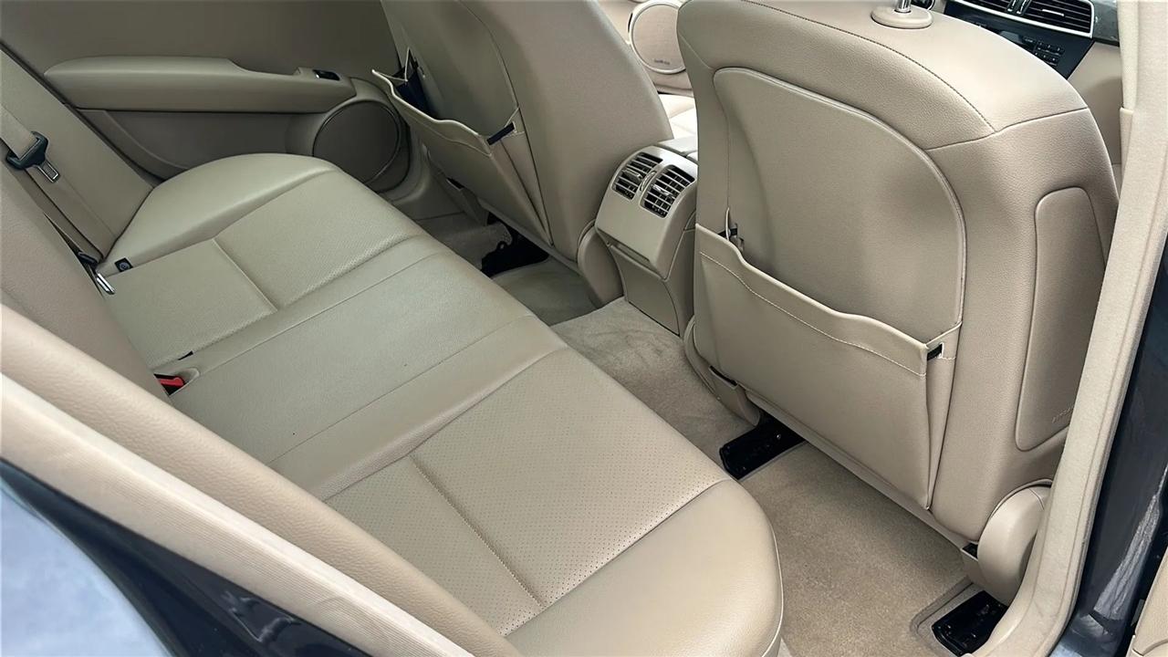 Mercedes-Benz C-Class 4dr Sdn C 300 Sport 4MATIC 2013