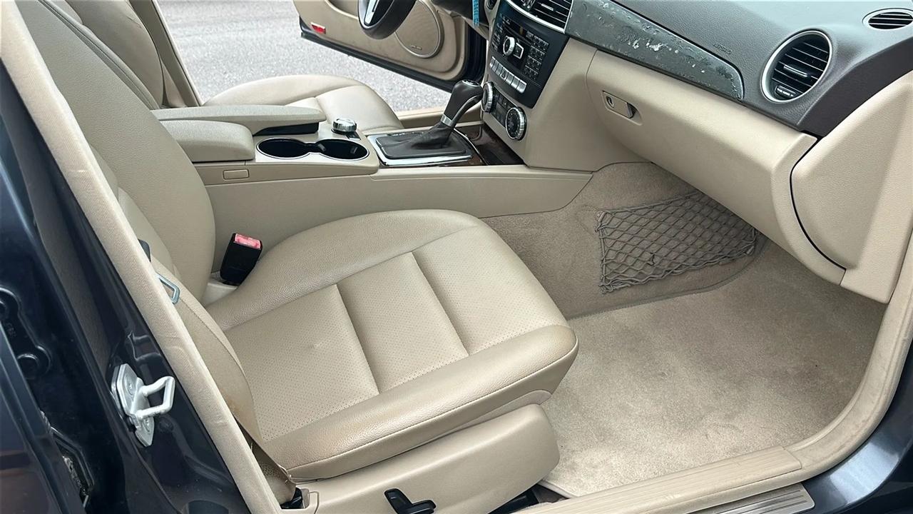 Mercedes-Benz C-Class 4dr Sdn C 300 Sport 4MATIC 2013