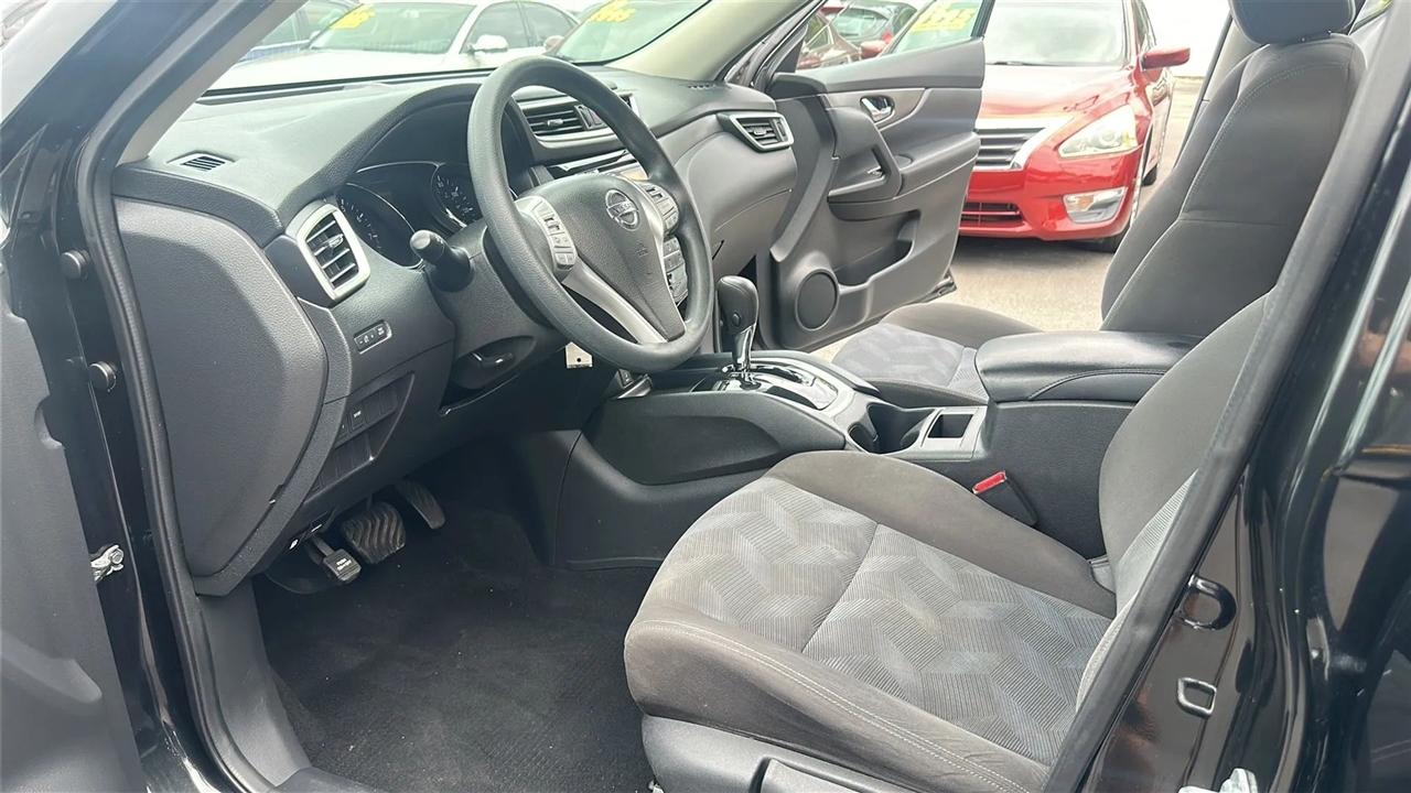 Nissan Rogue FWD 4dr S 2016