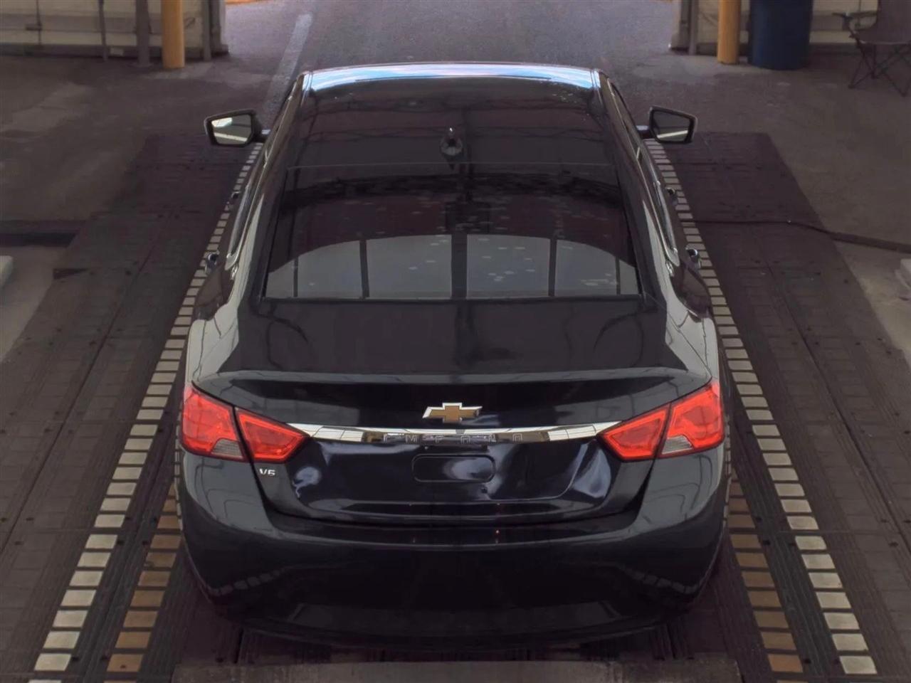 Chevrolet Impala 4dr Sdn LS w/1FL 2018