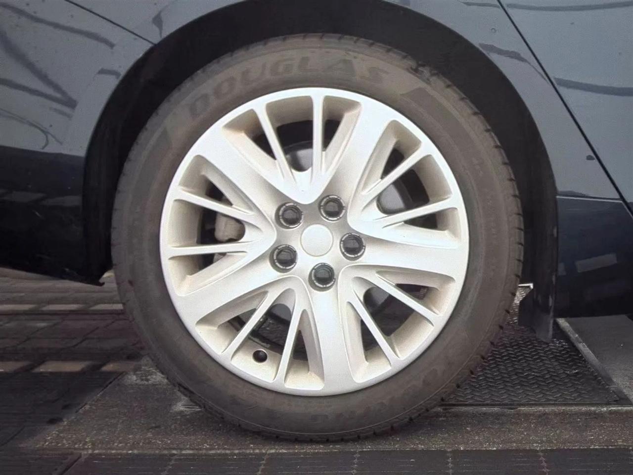 Chevrolet Impala 4dr Sdn LS w/1FL 2018