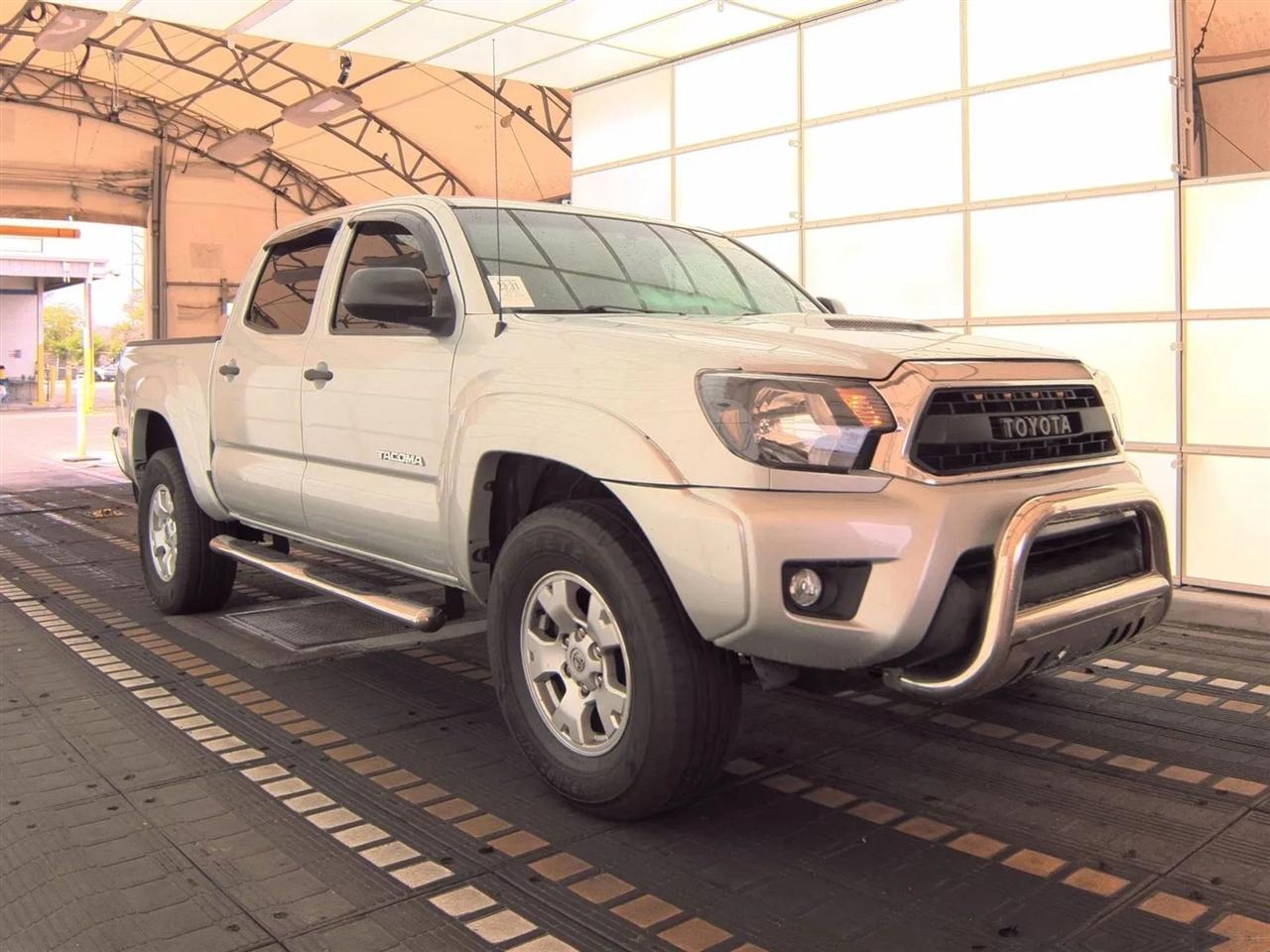 Toyota Tacoma 2WD Double Cab V6 AT PreRunner (Natl) 2012