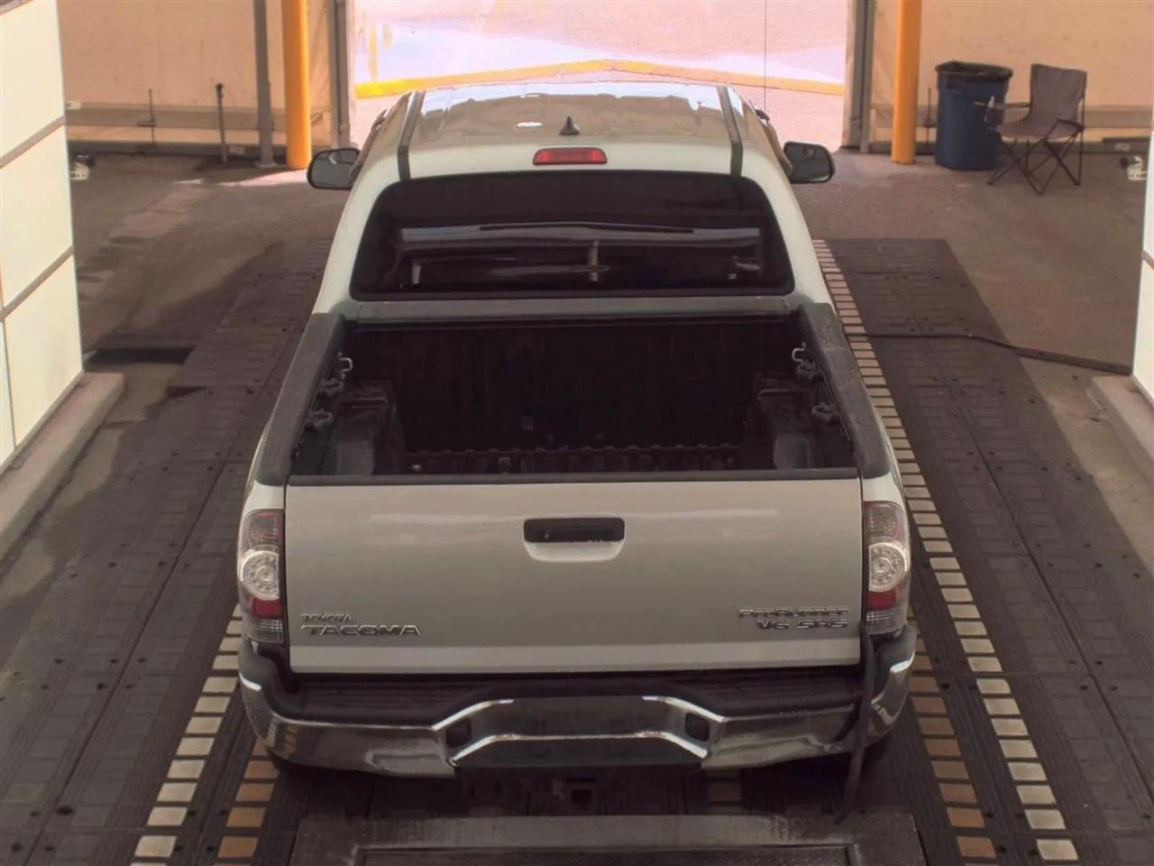 Toyota Tacoma 2WD Double Cab V6 AT PreRunner (Natl) 2012