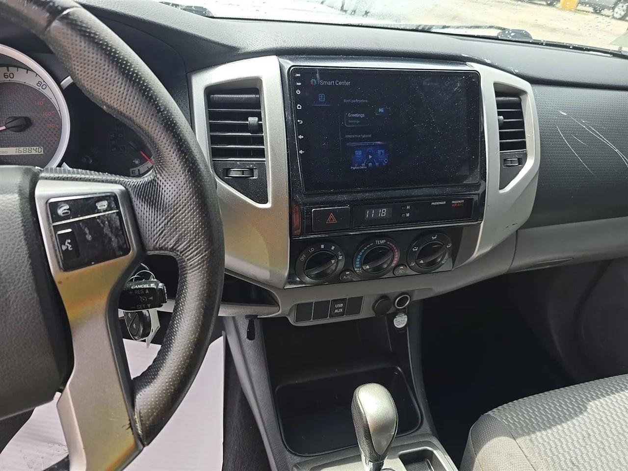 Toyota Tacoma 2WD Double Cab V6 AT PreRunner (Natl) 2012