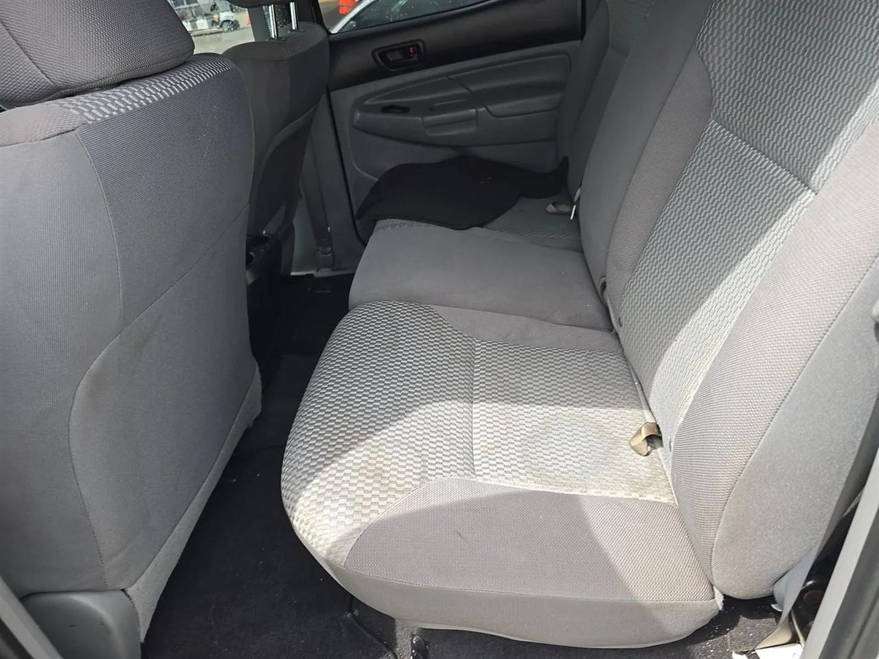 Toyota Tacoma 2WD Double Cab V6 AT PreRunner (Natl) 2012