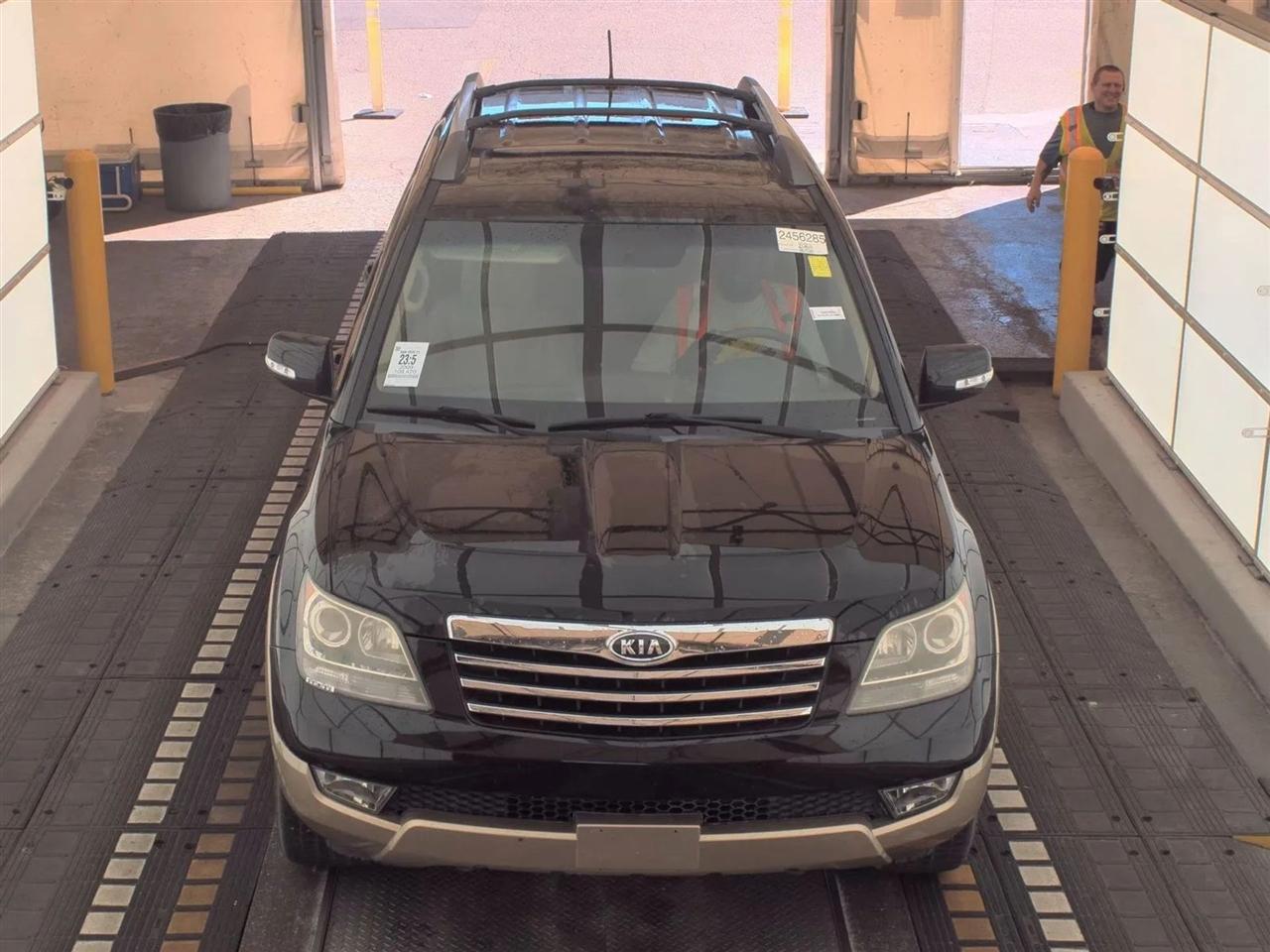 Kia Borrego 2WD 4dr V6 EX 2009