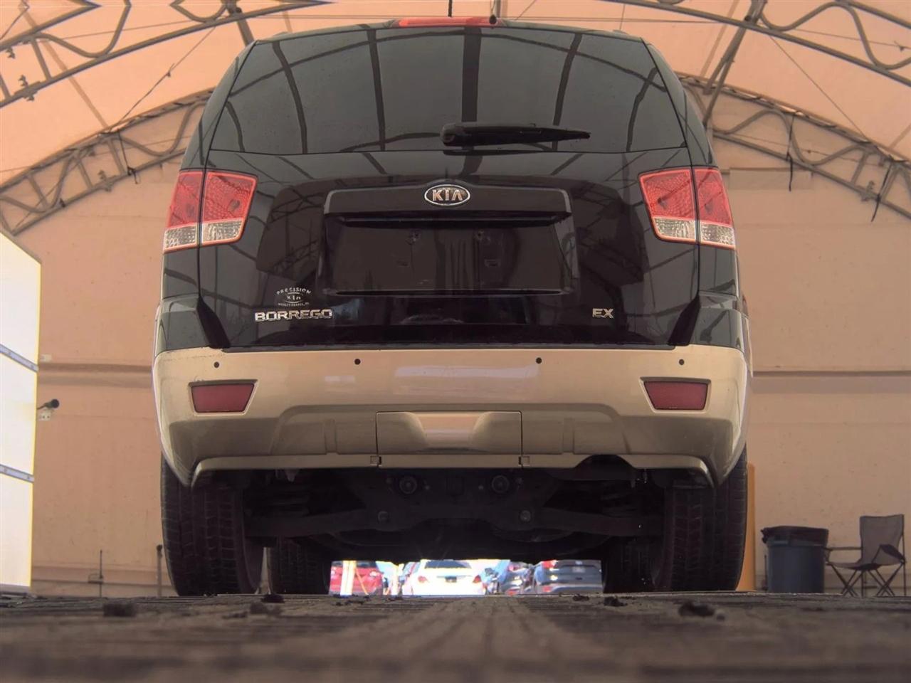 Kia Borrego 2WD 4dr V6 EX 2009