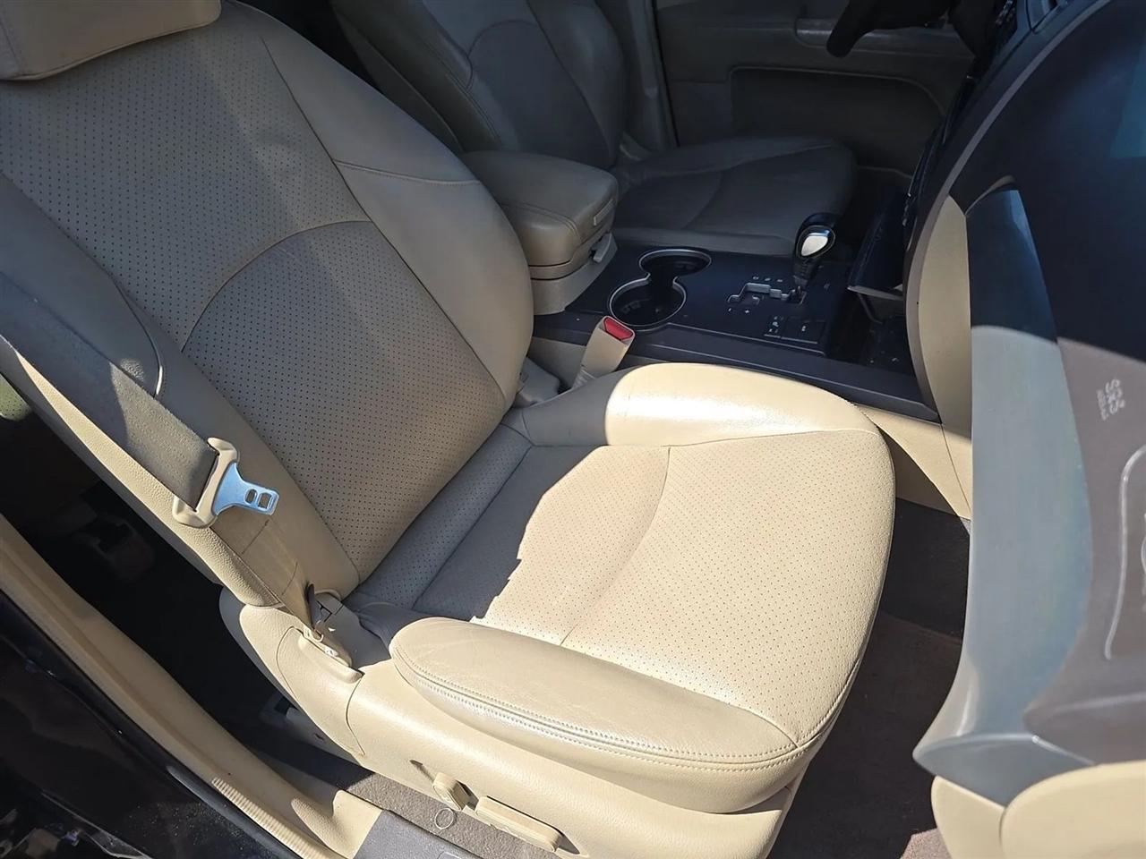 Kia Borrego 2WD 4dr V6 EX 2009