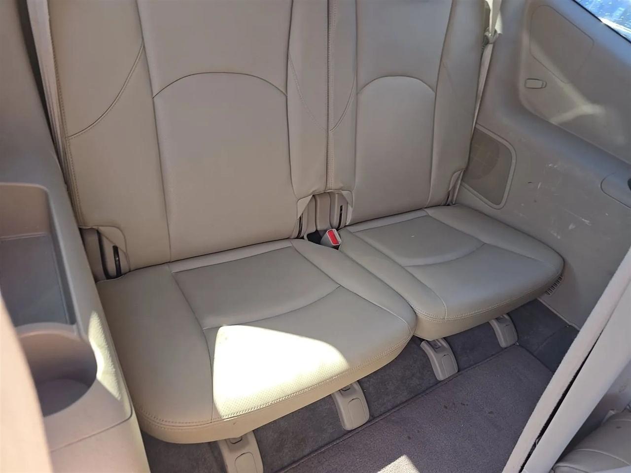 Kia Borrego 2WD 4dr V6 EX 2009
