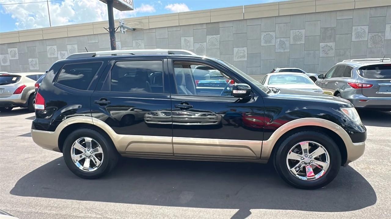 Kia Borrego 2WD 4dr V6 EX 2009