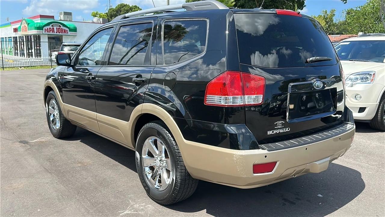Kia Borrego 2WD 4dr V6 EX 2009