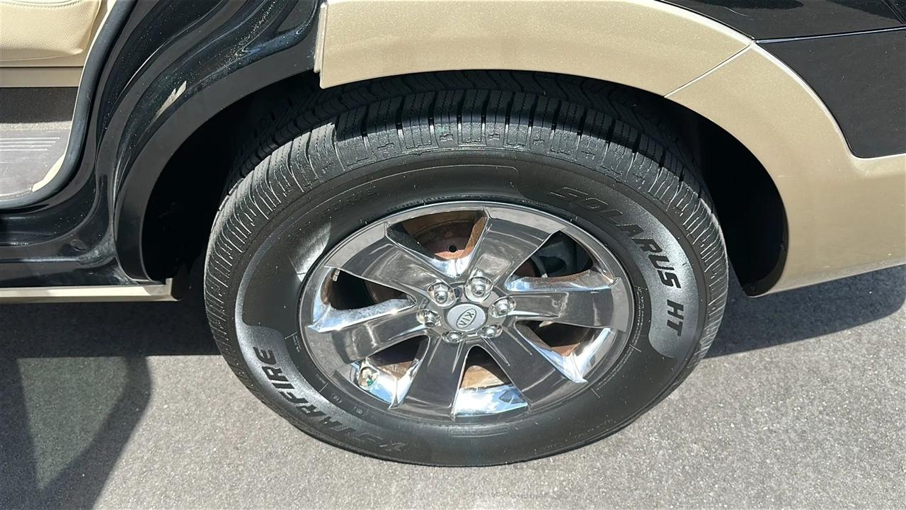 Kia Borrego 2WD 4dr V6 EX 2009