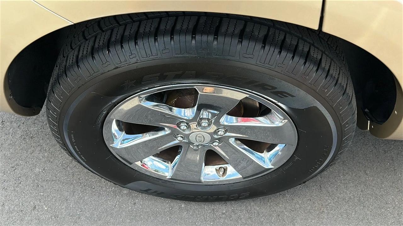 Kia Borrego 2WD 4dr V6 EX 2009