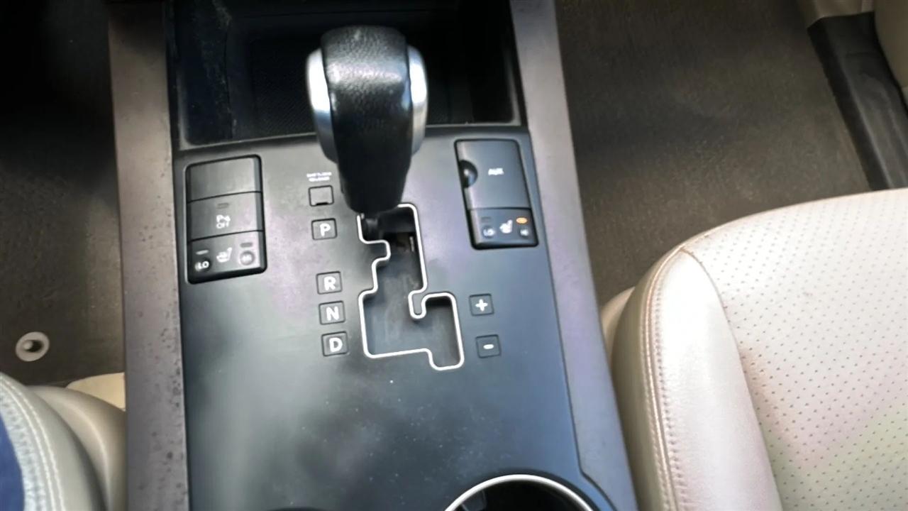 Kia Borrego 2WD 4dr V6 EX 2009