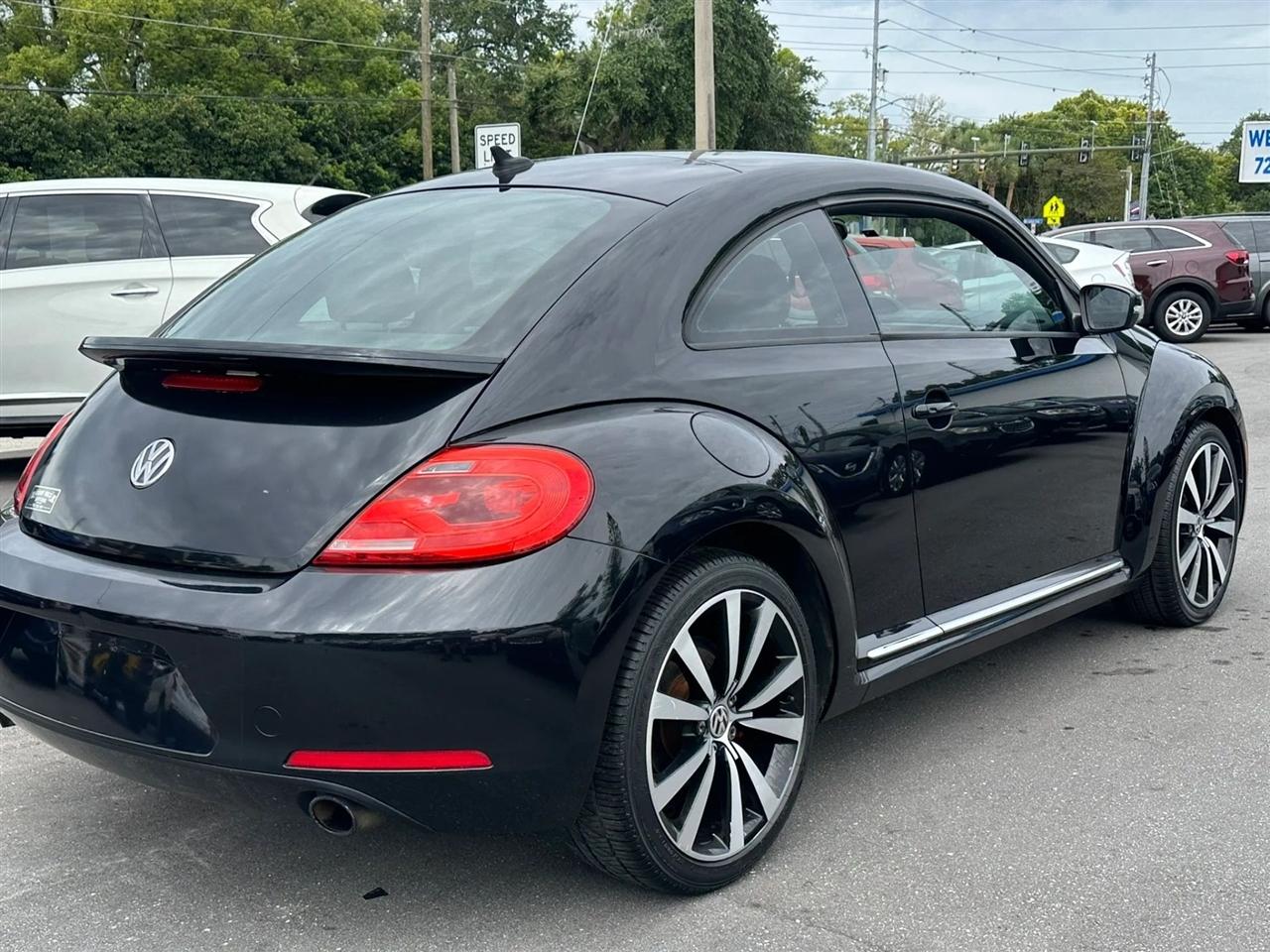 Volkswagen Beetle 2dr Cpe DSG 2.0T Turbo PZEV 2012