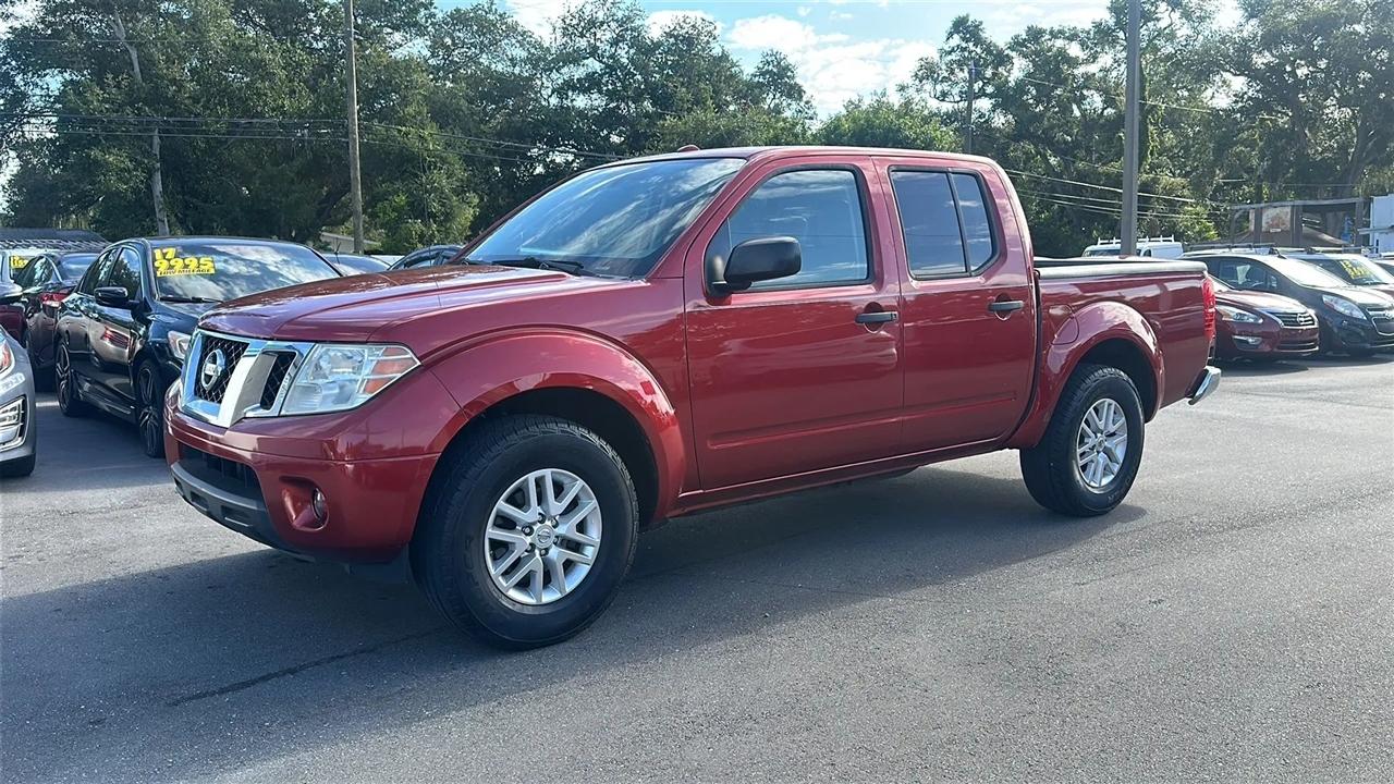 Nissan Frontier 2WD Crew Cab SWB Auto SV 2015