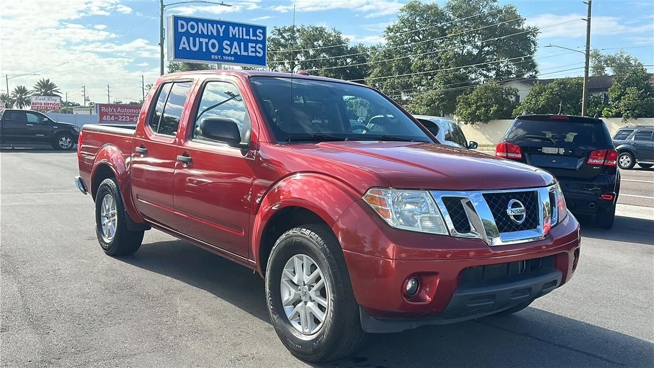 Nissan Frontier 2WD Crew Cab SWB Auto SV 2015